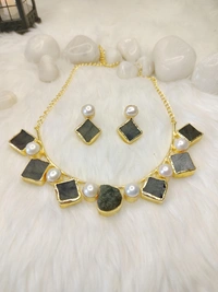 Black Raw Stone Choker Set Necklace