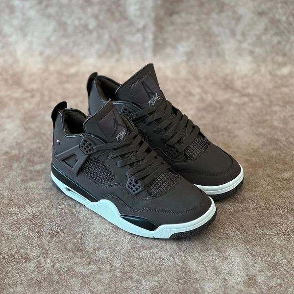 Jordan Retro 4 - 8