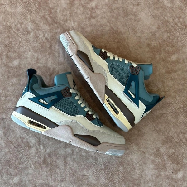 Jordan Retro 4 - 6