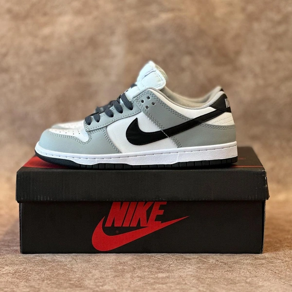 Nike Dunk Low Light Smoke Grey - 7