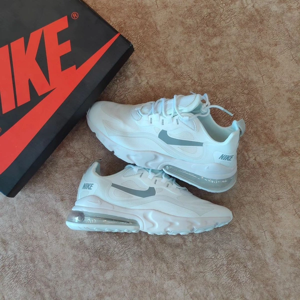 Nike AirMax React 270 - 10