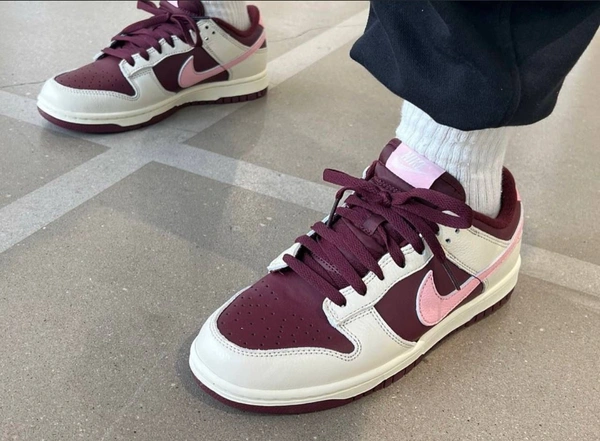 Nike SB Dunk Valentines  - 10