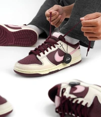 Nike SB Dunk Valentines  - 10