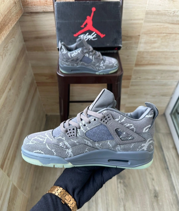 Jordan Retro 4 (Kaws Grey) - 8