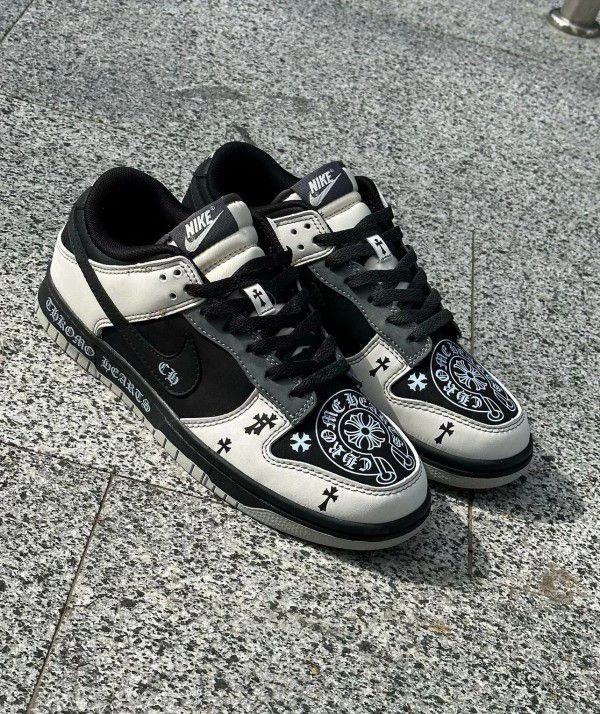Nike SB Dunk Chrome Hearts   - 