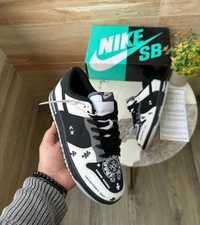 Nike SB Dunk Chrome Hearts   - 