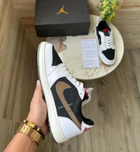 Nike Air Jordan Retro 1 Travis Scott - 10