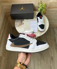 Nike Air Jordan Retro 1 Travis Scott - 10