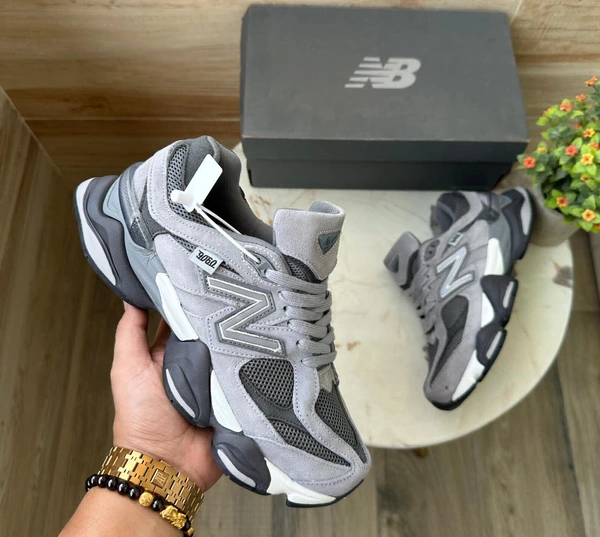 New Balance 9060 - Euro 44