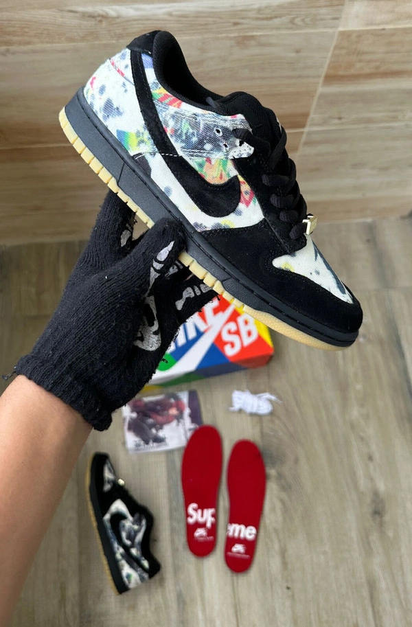 Nike SB Dunk Supreme World Famous  - 44