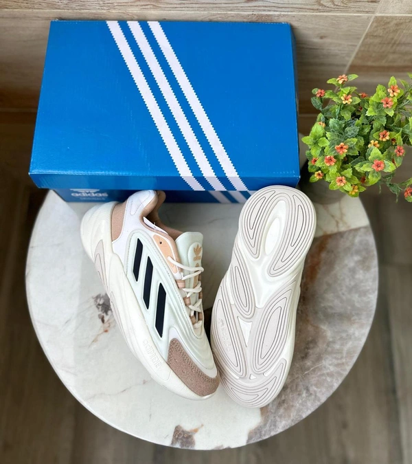 Adidas Original Ozelia - 11