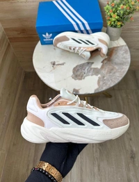 Adidas Original Ozelia - 11