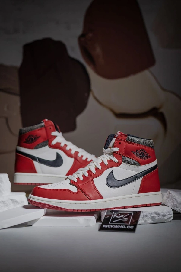 Air Jordan Retro 1  - 11