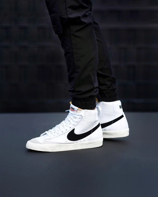 Nike Blazer MID 77 Vintage  - 11