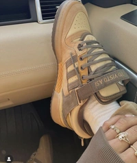 Adidas Forum Bad Bunny (Brown) - Euro 37