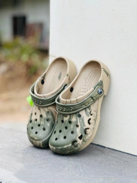 Crocs Clasic Print  - 8