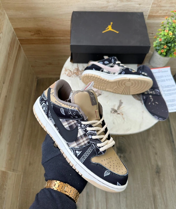 Nike Jordan Sb Dunk X Travis Scott Cactus Jack  - 7