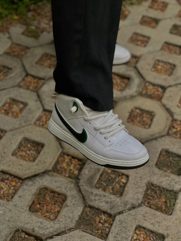 Nike Shoes Imported - 7