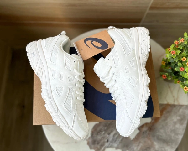 Asics Gel Venture 6 - 9