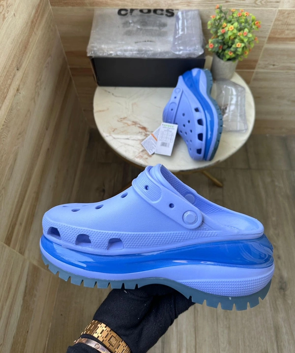 Crocs Mega Crush Clog - 6