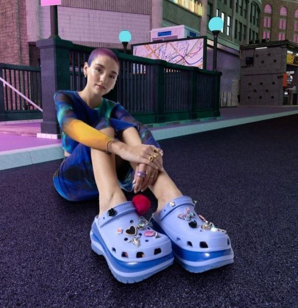 Crocs Mega Crush Clog - 6