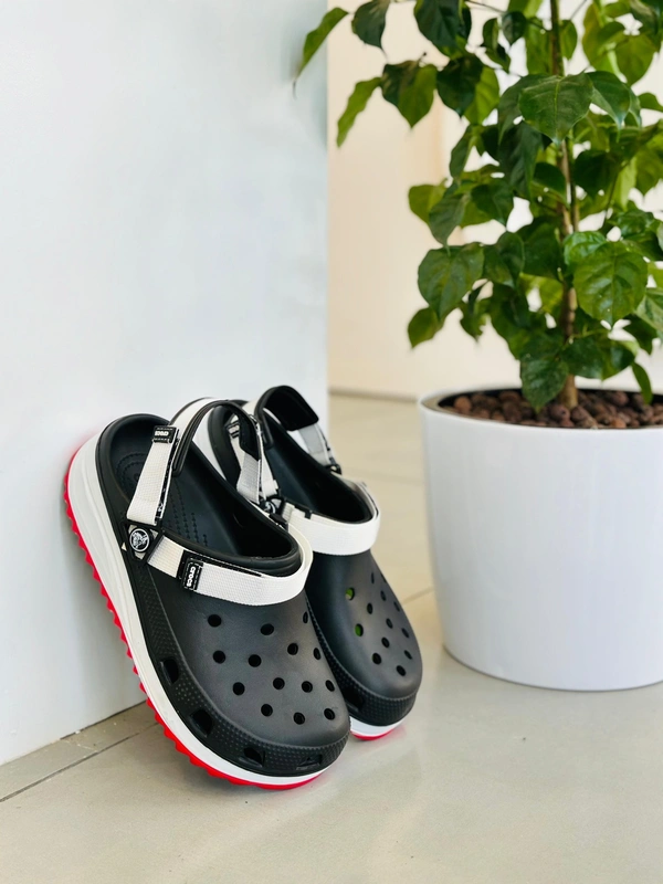 Crocs Hike - 8