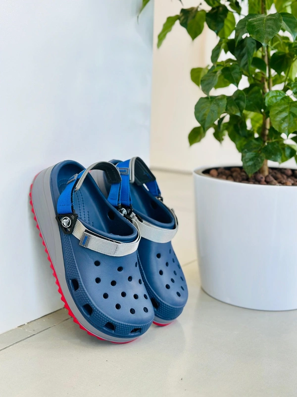 Crocs Hike - 7