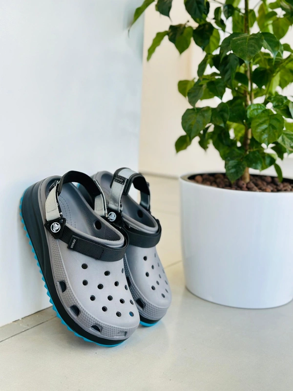 Crocs Hike - 8