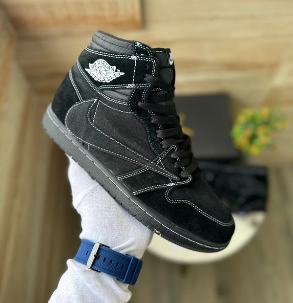 Jordans Retro 1 Black Mid Phantom - 8