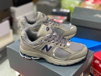 New Balance 2002 R Grey Magnet EDTN - Euro 42