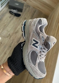 New Balance 2002 R Grey Magnet EDTN - Euro 42