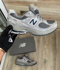 New Balance 2002 R Grey Magnet EDTN - Euro 42