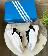 Adidas Original Ozelia - 6