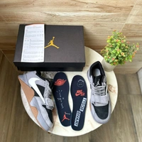 Air Jordan Retro Travis Scott - 10.5, White&Bone