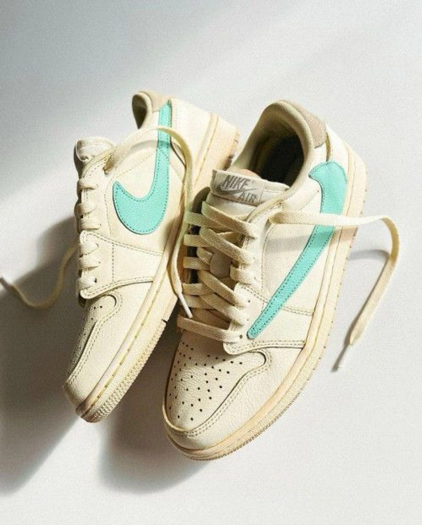Jordan Retro 1 Travis Scott Tifanny - 7