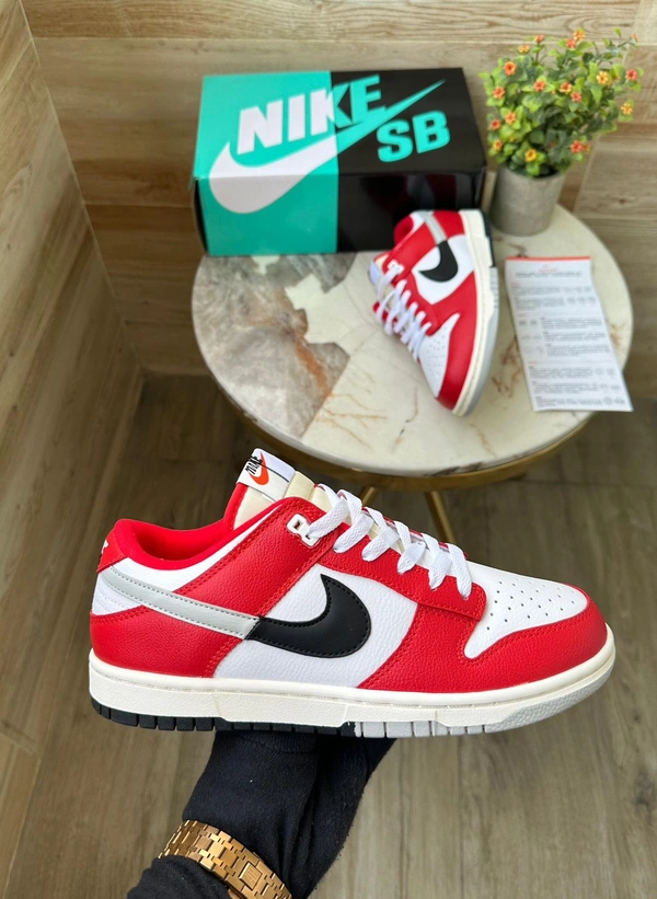 Nike Sb  Dunk Split Chicago