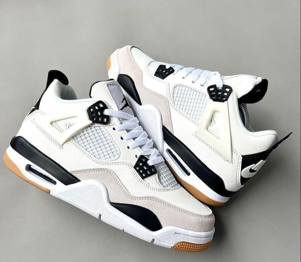 jordan retro 4 black white
