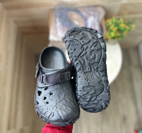Crocs All Terrain Atlas - 11