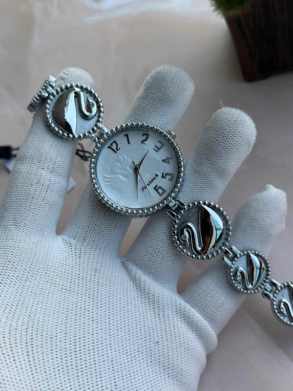 Ladies Budget Watch - Silver