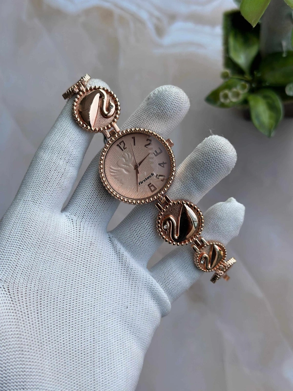 Ladies Budget Watch - Turkish Rose