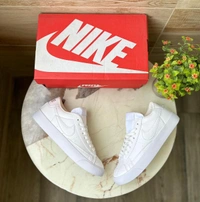 Nike Blazer Vintage Tripple White  - 6