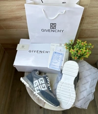 Givenchy Logo Sneakers - 7