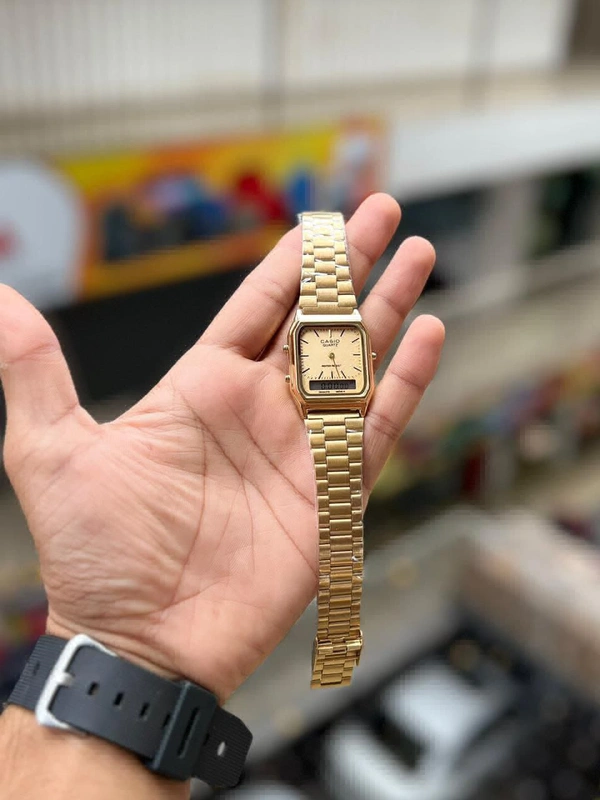 Casio L Square  - Gold