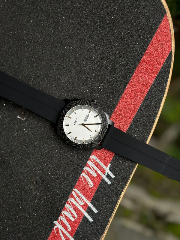 Fossil Unisex  - Black & White