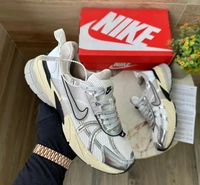 Nike V2K Run Unisex - 45