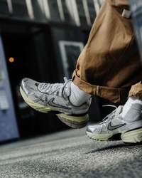 Nike V2K Run Unisex - 45