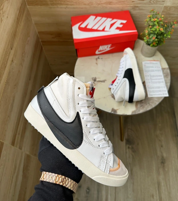 Nike Blazer MID Jumbo  - 41
