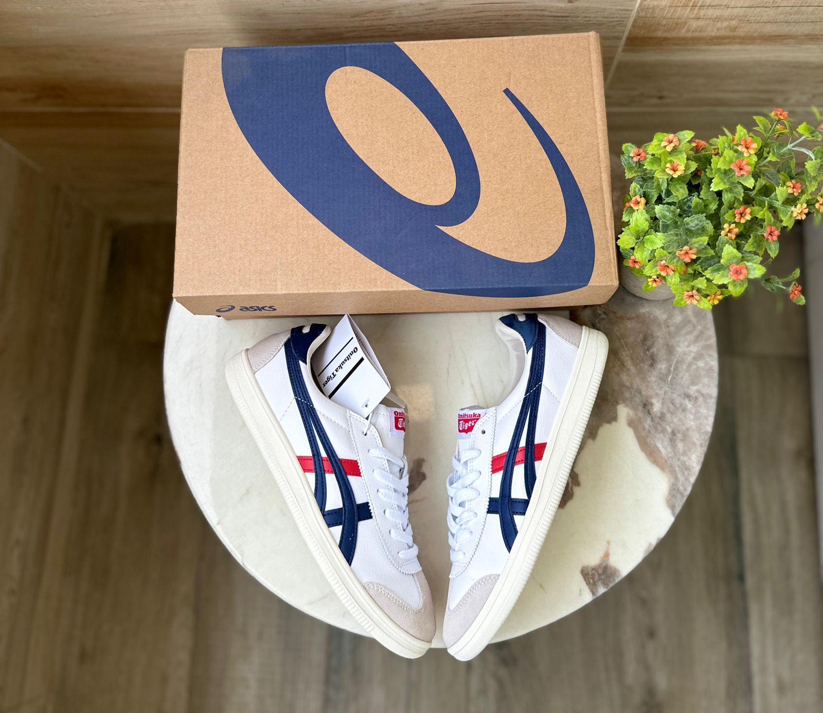 onitsuka tiger gum sole