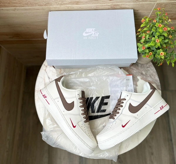 Nike Airforce Brown Swoosh - 37