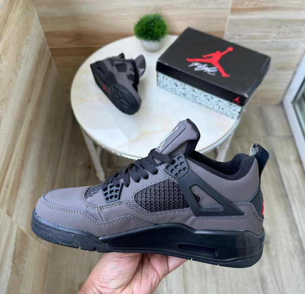 Air Jordan Retro 4 Olive  - 42